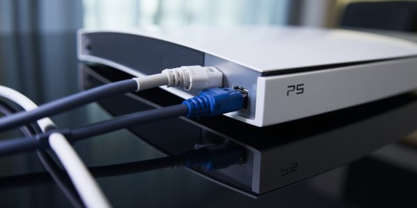 Faut-il brancher la playstation 5 slim en ethernet ou en wi‑fi ? Faut-il brancher la playstation 5 slim en ethernet ou en wi‑fi ?