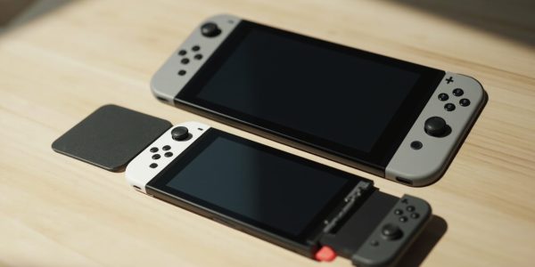 Quelle est la différence de taille entre la Switch OLED et la Switch 2 ? Quelle est la différence de taille entre la Switch OLED et la Switch 2 ?